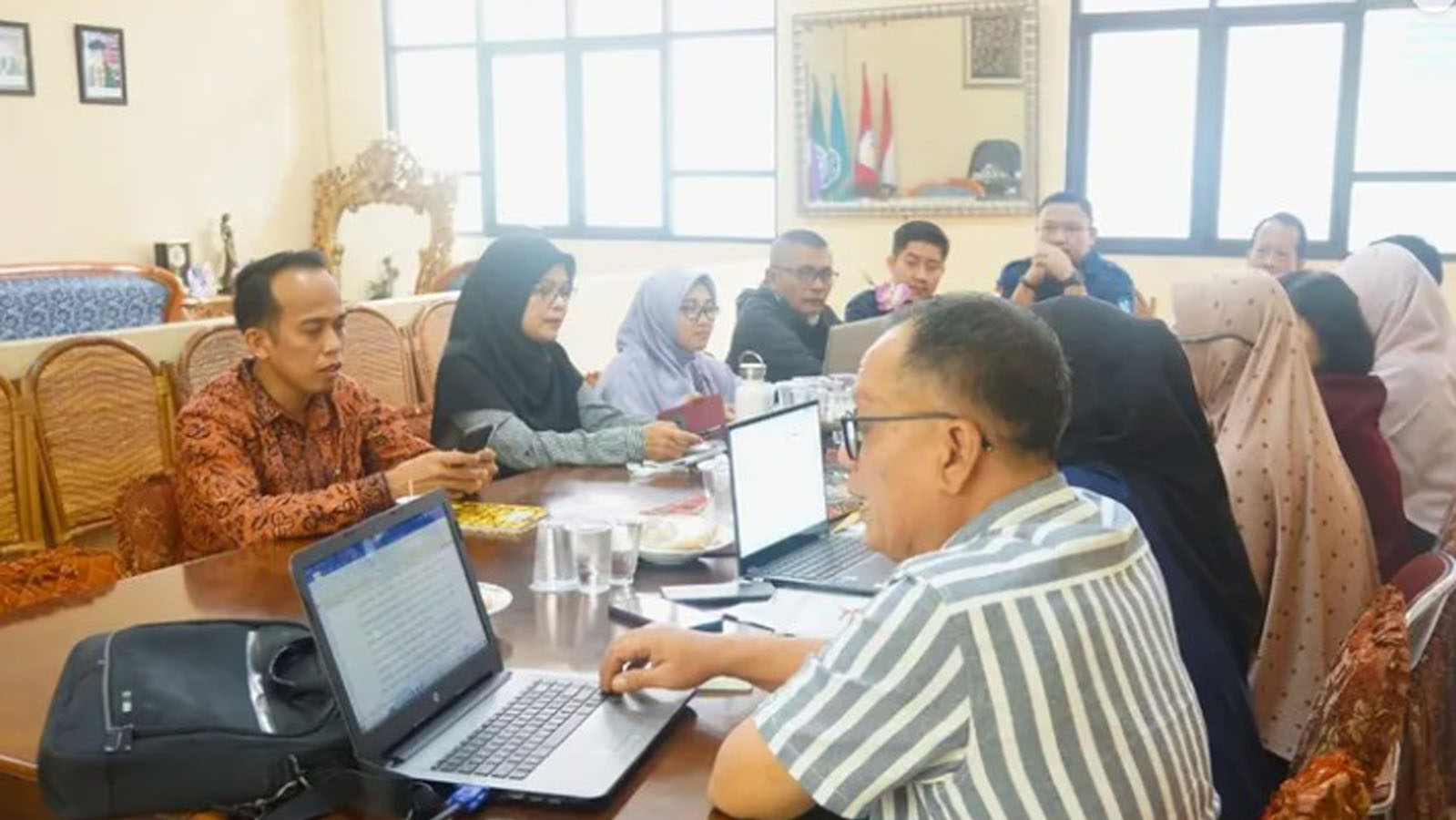 Universitas Nurdin Hamzah Senate Meeting: Discussing the University Statute to Strengthen Campus Governance